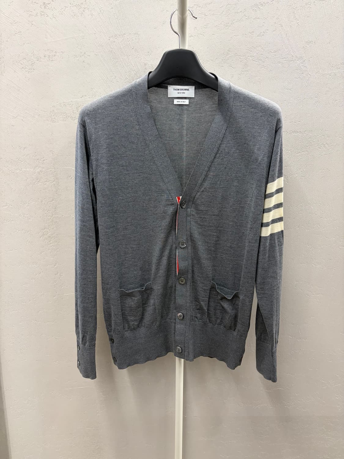 톰브라운 클래식 그레이 메리노울 가디건 3사이즈 상품이미지2