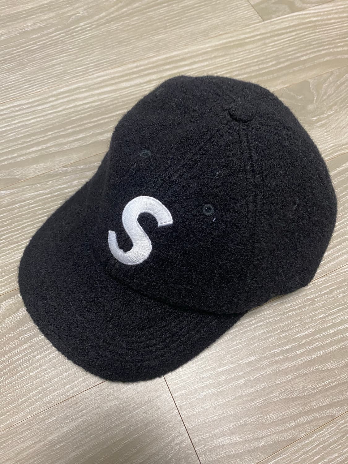 슈프림 울 캡 판매합니다 상품이미지1