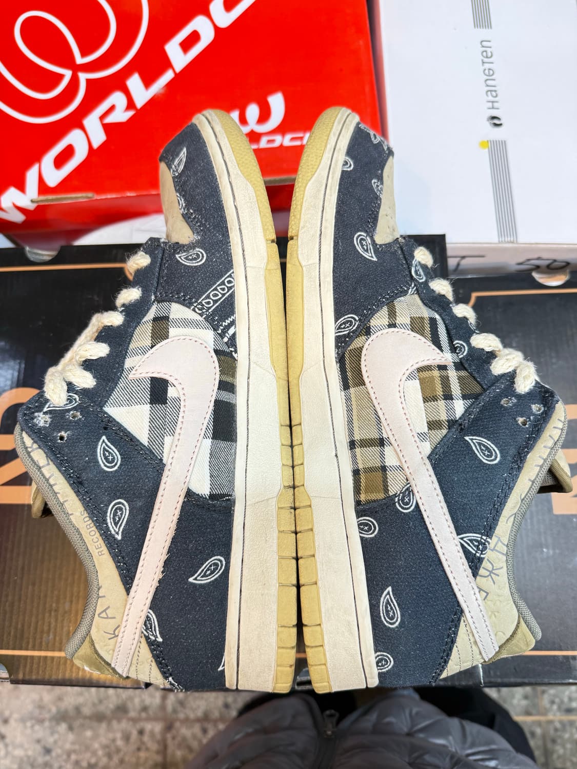 (290)나이키 X 트래비스 스캇 SB 덩크 로우 상품이미지3