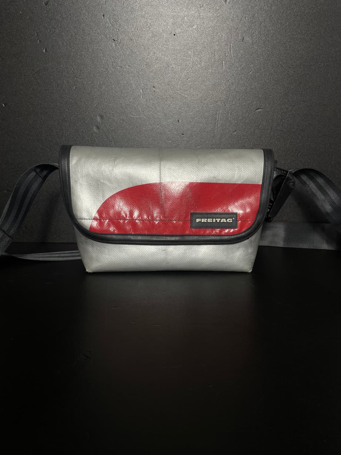 프라이탁 하와이파이브오 메신저백 F41 Hawaii Five O 상품이미지1