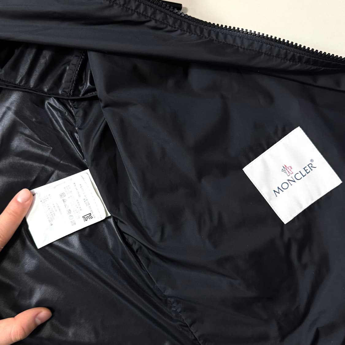 [백화점판/당일출고]몽클레어 하타브 바람막이 상품이미지6