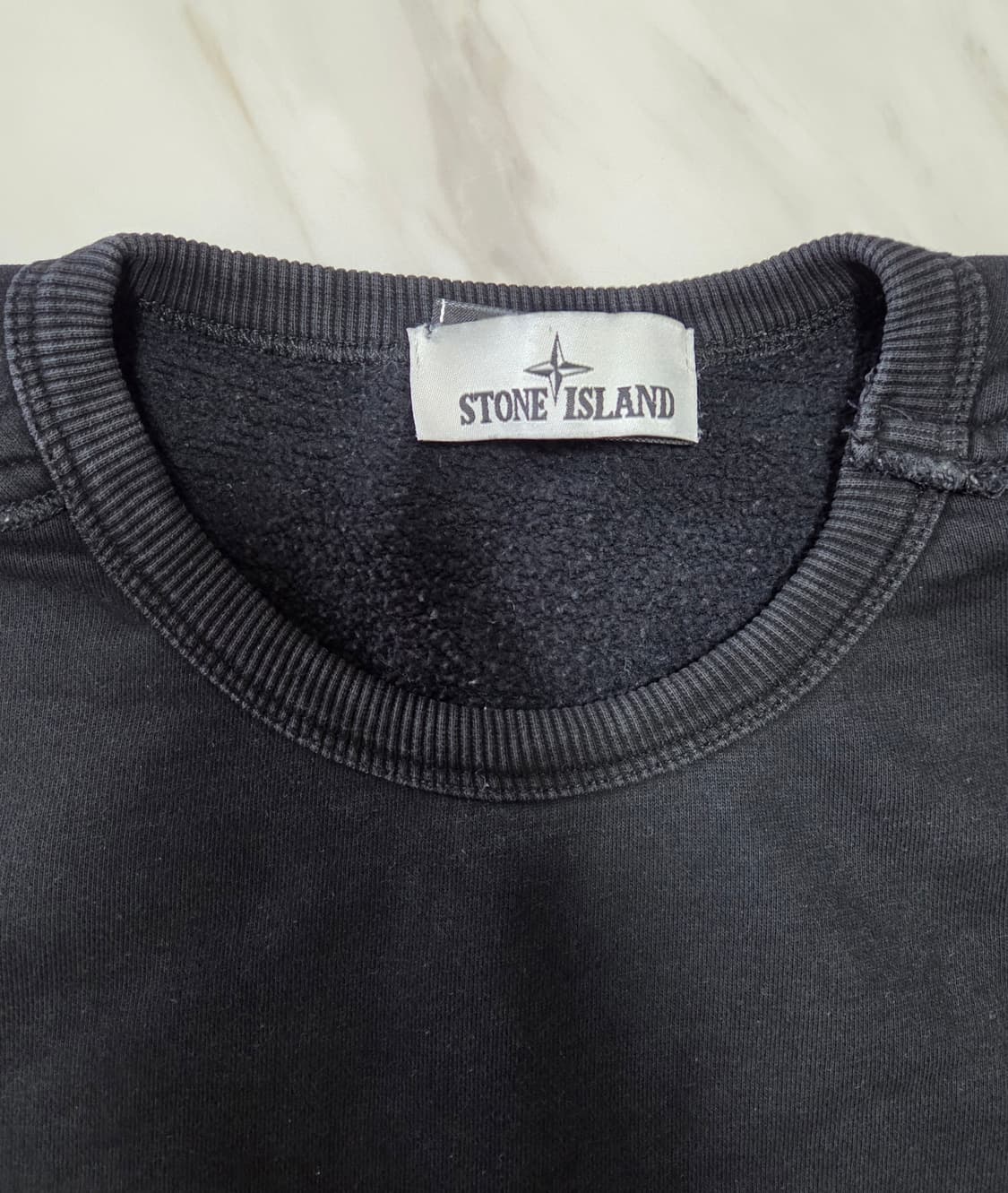 스톤아일랜드 와펜 패치 맨투맨 상품이미지5