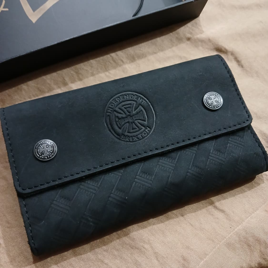 인디펜던트 × 브릭스톤 지갑 / 새제품 (빗포함) 상품이미지3