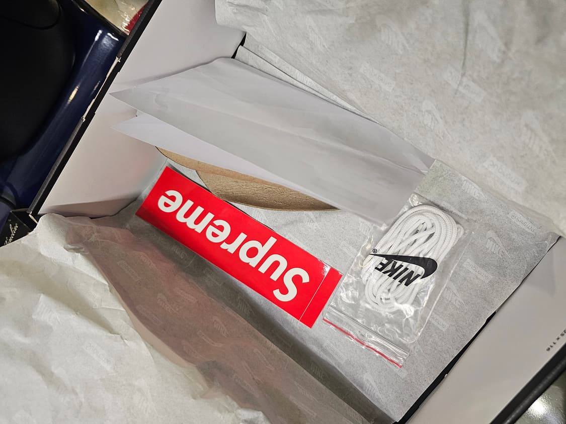 나이키 슈프림 업템포 260 상품이미지2