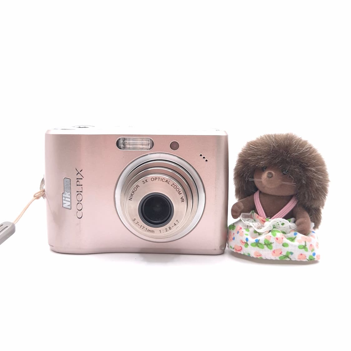 🩷니콘 쿨픽스 L15 핑크골드 ✨
빈티지 감성 + 따뜻한 색감 상품이미지1