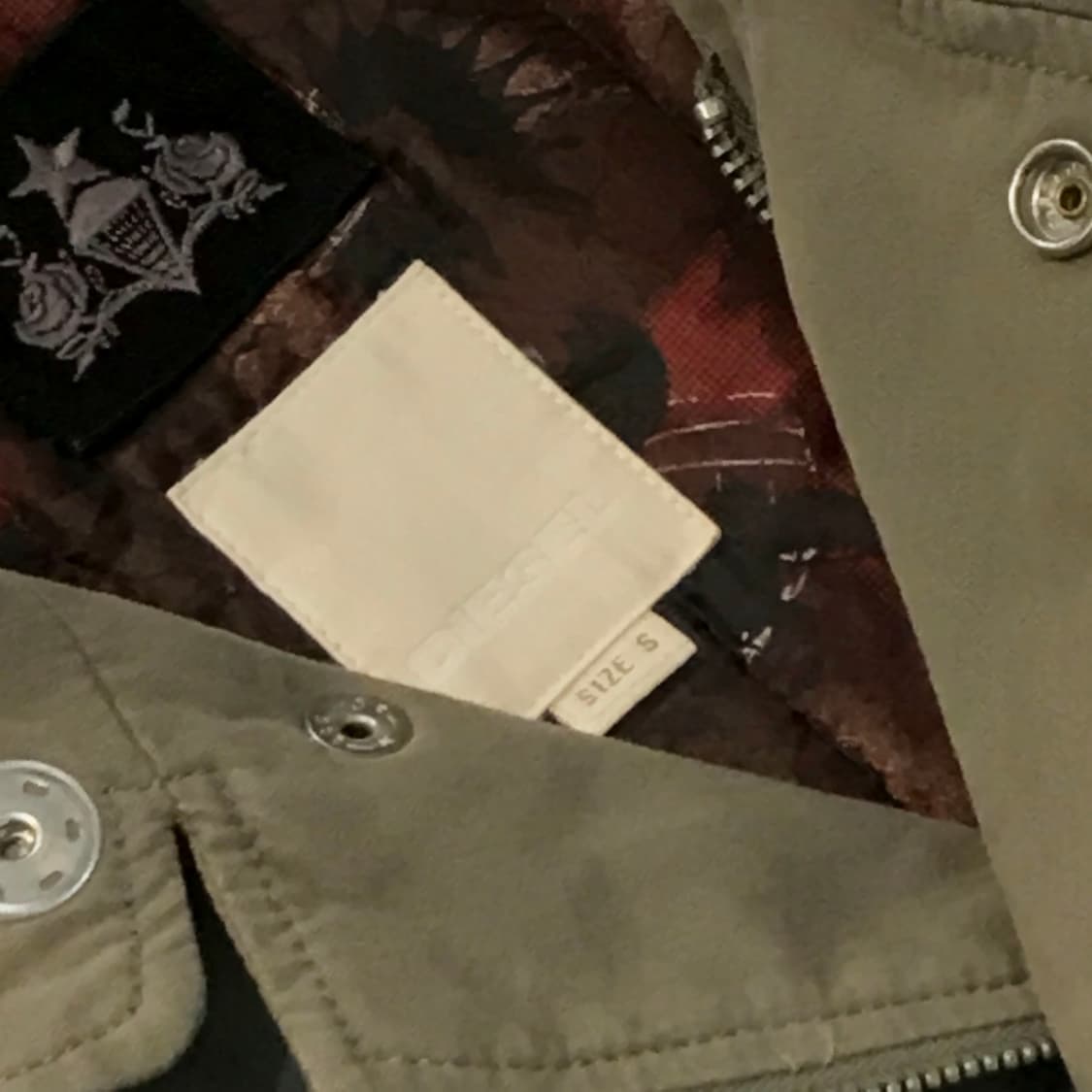 디젤 그레이카키 지퍼 디테일 야상 점퍼 여성 55 66 사이즈  상품이미지5