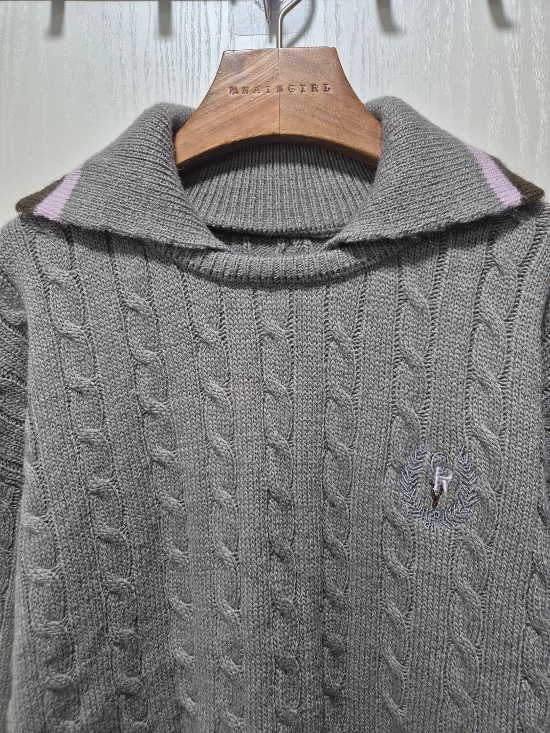 카라 케이블 니트 스웨터 그레이 상품이미지2