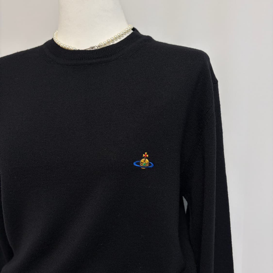 비비안웨스트우드 클래식 라운드넥 니트 상품이미지6