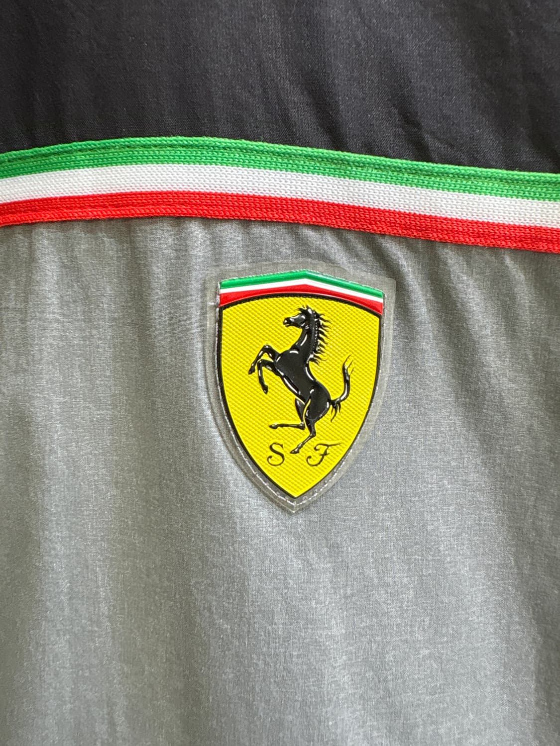 PUMA X FERRARI 바람막이 상품이미지5