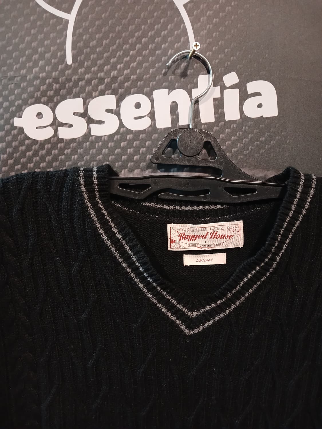 브이넥 니트 베스트 블랙 상품이미지2