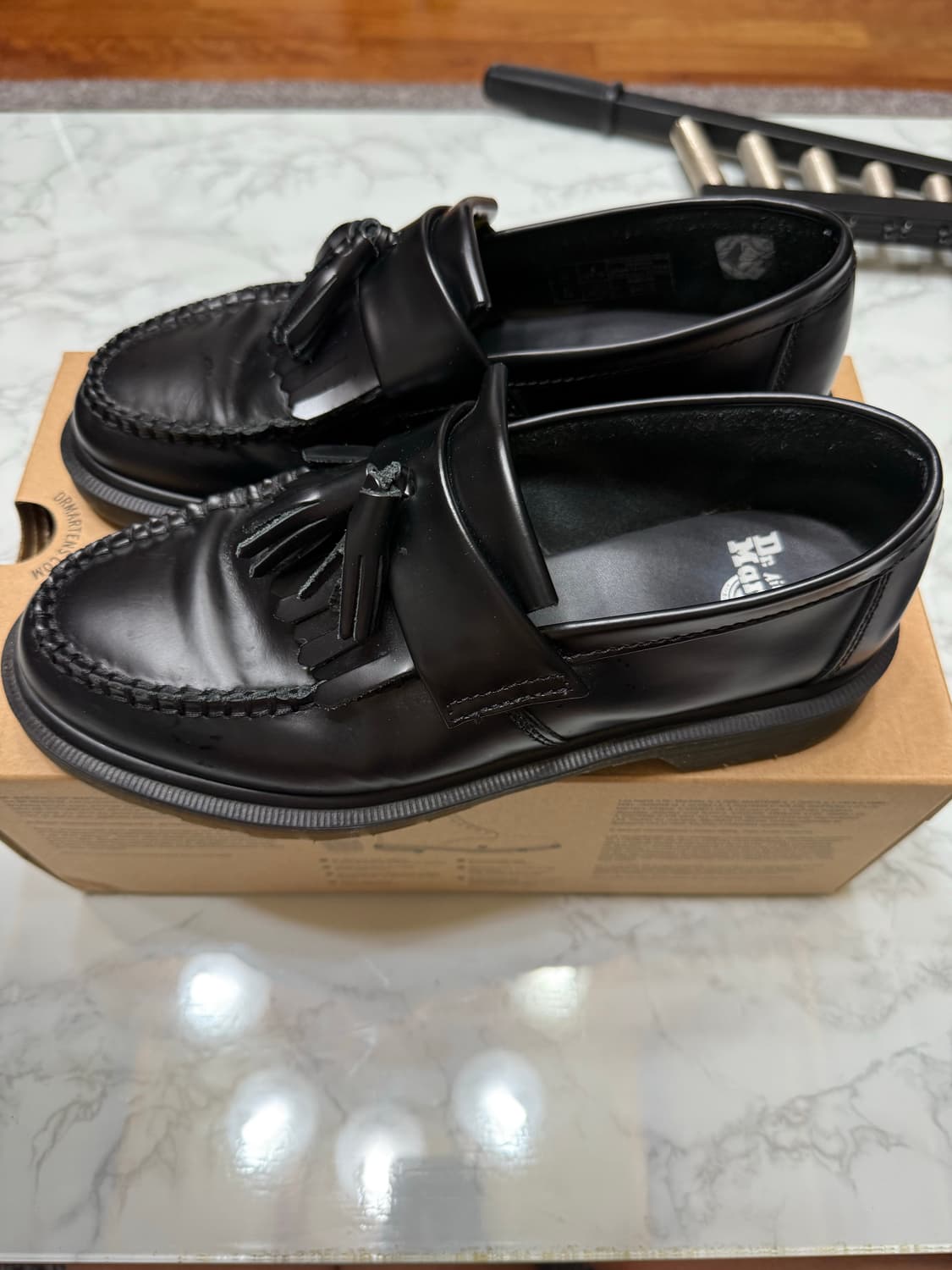 닥터마틴 아드리안 uk7 상품이미지1