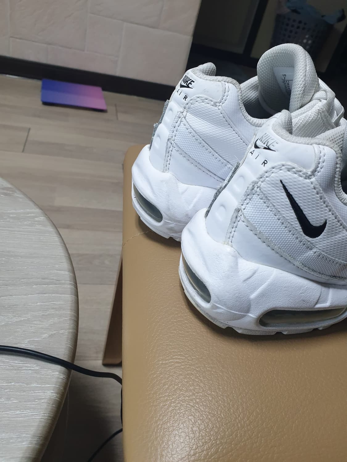 나이키 240 상품이미지3