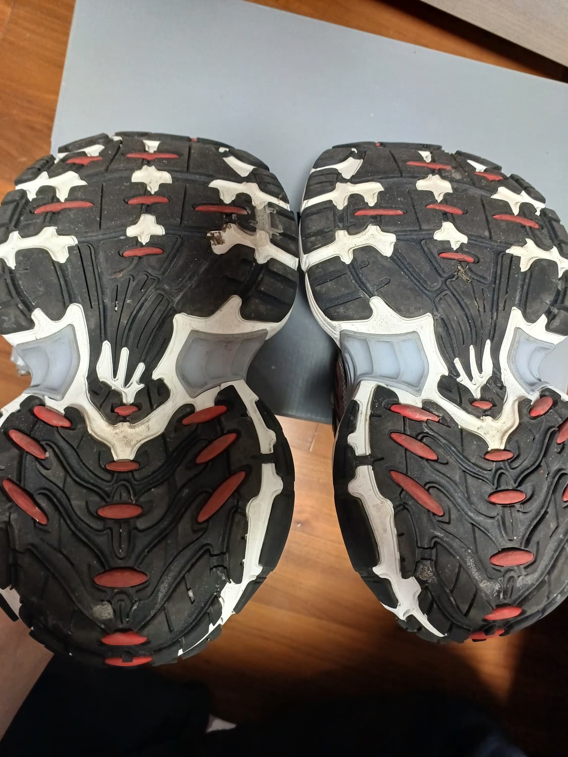 [41] 발렌시아가 10xl 스니커즈 그레이 레드 화이트 상품이미지7