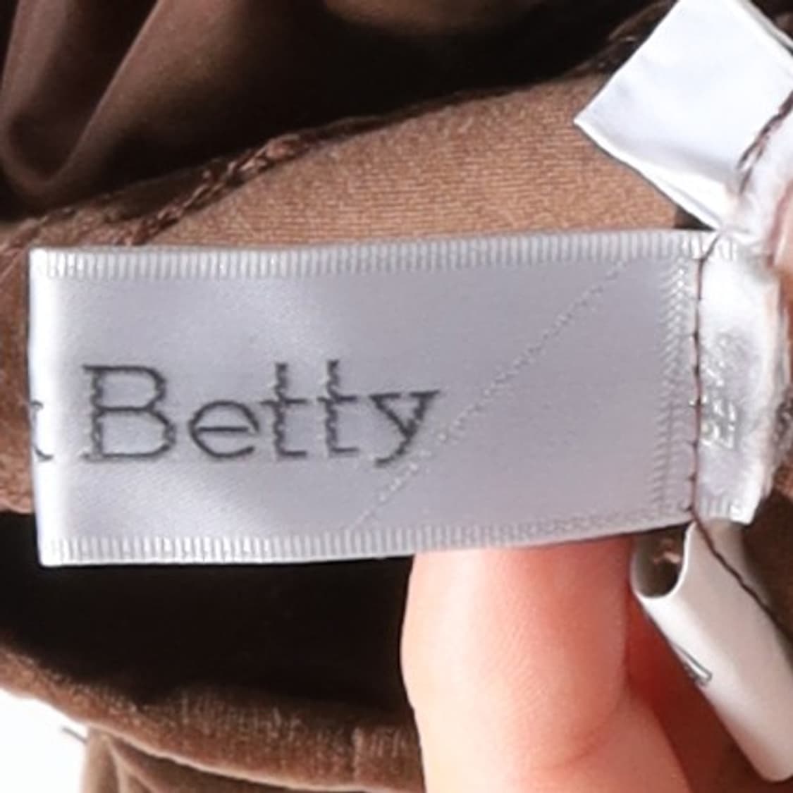 Tom&Betty Velvet Skirt 
 상품이미지9