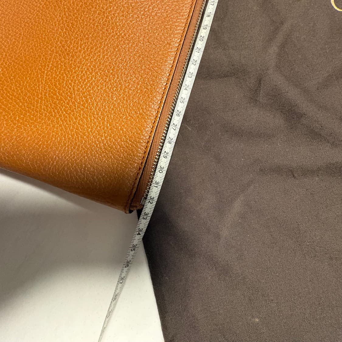 구찌 가죽 파우치 브라운 뱀부 태슬 상품이미지5