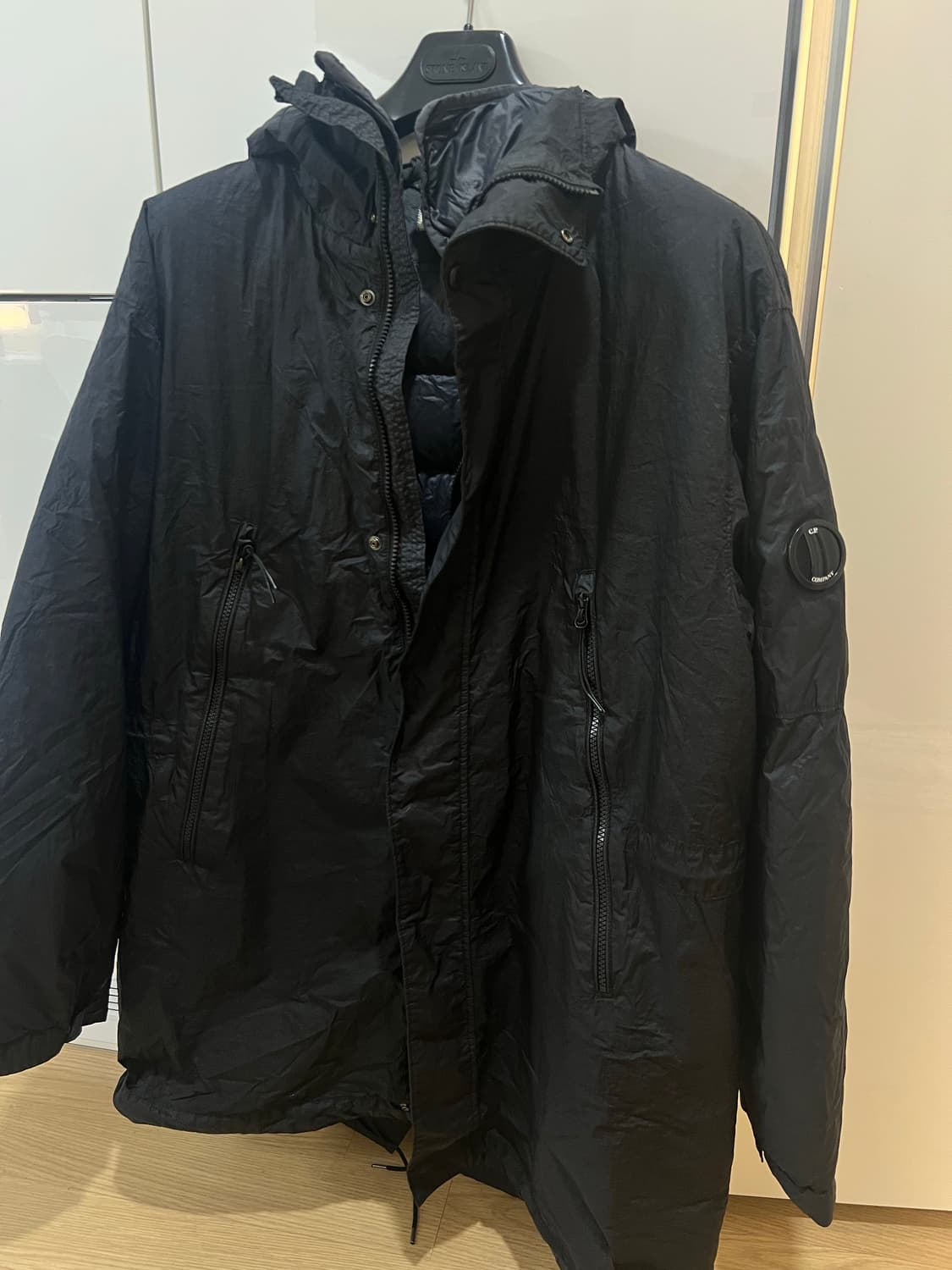 cp컴퍼니 롱패딩 L 상품이미지1