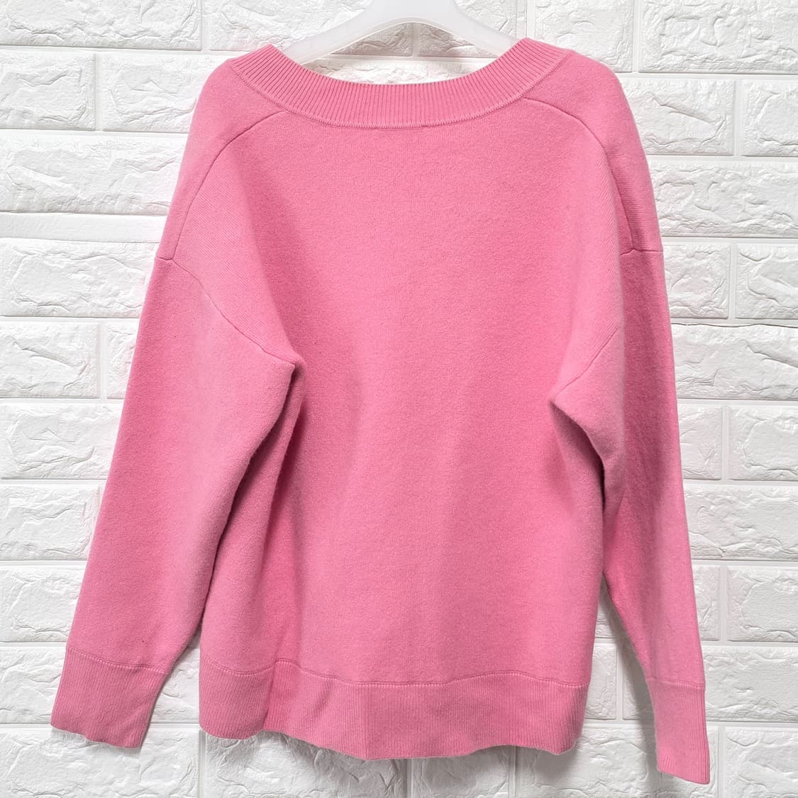 택포// 산드로 Sandro 핑크 V넥 니트 L 상품이미지4