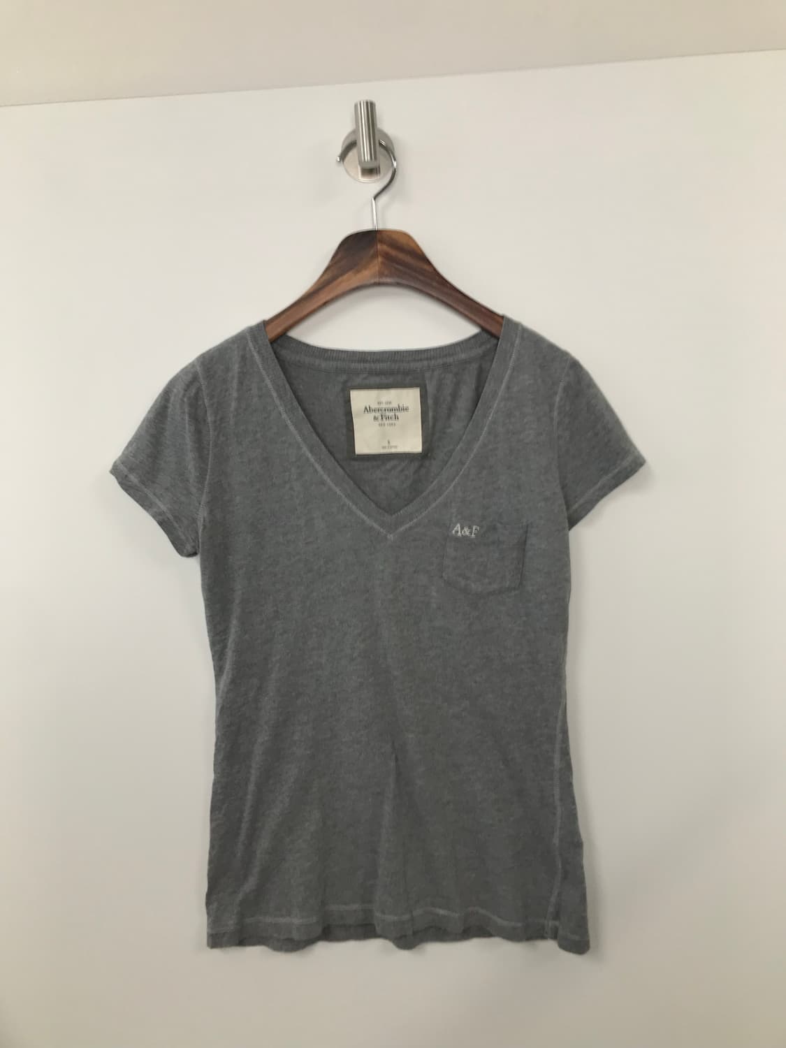 아베크롬비 y2k 와투케 포켓 그레이 반팔 티셔츠 상품이미지2