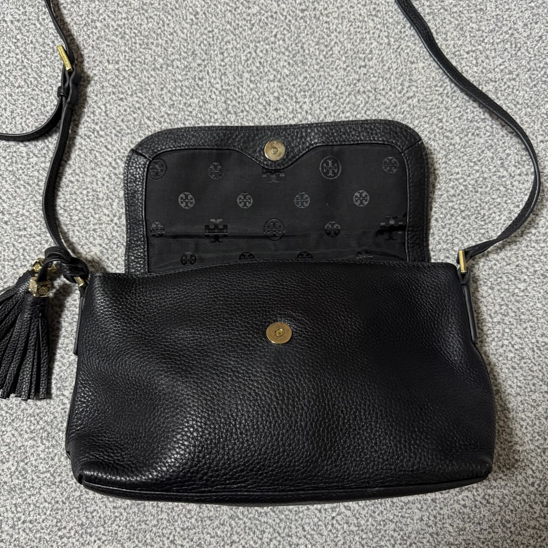 토리버치 테아 크로스백 상품이미지5