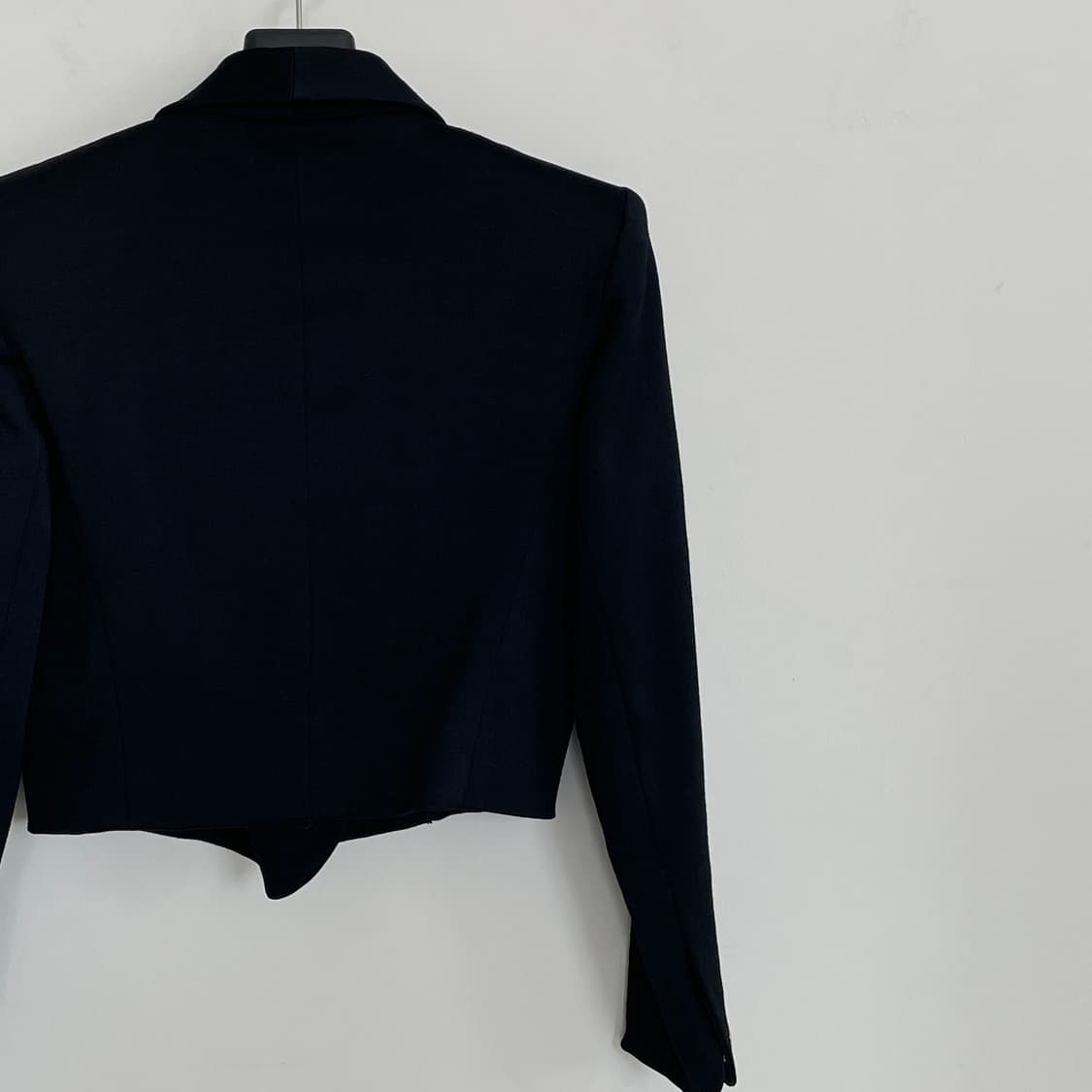 디올 블랙 크롭 블레이저 자켓 상품이미지6