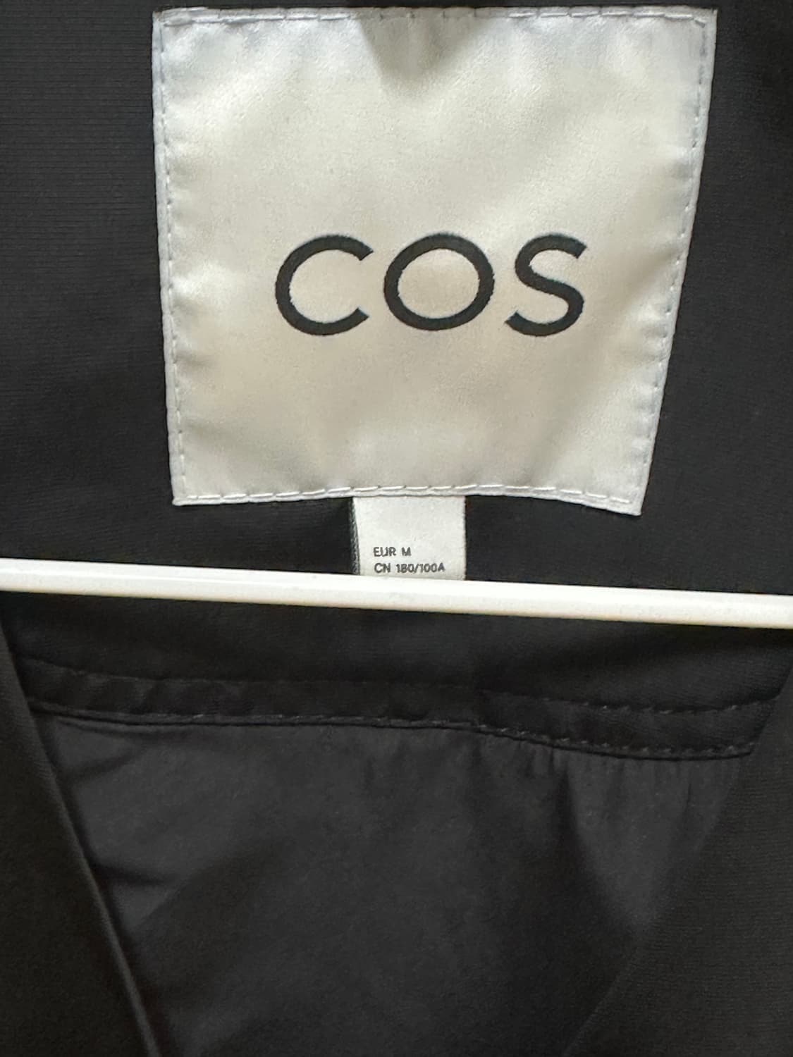 cos 나일론 베스트 블랙 M 상품이미지2