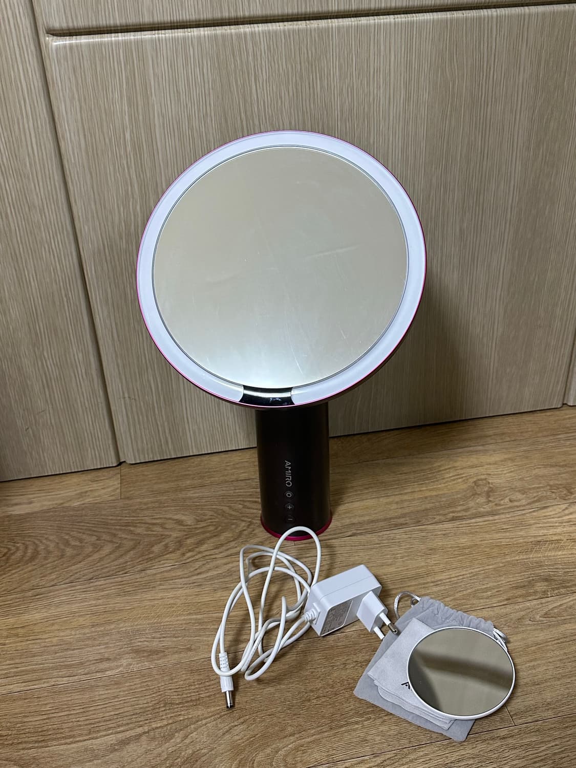 이사배 아미로 무선 거울 1세대 상품이미지1