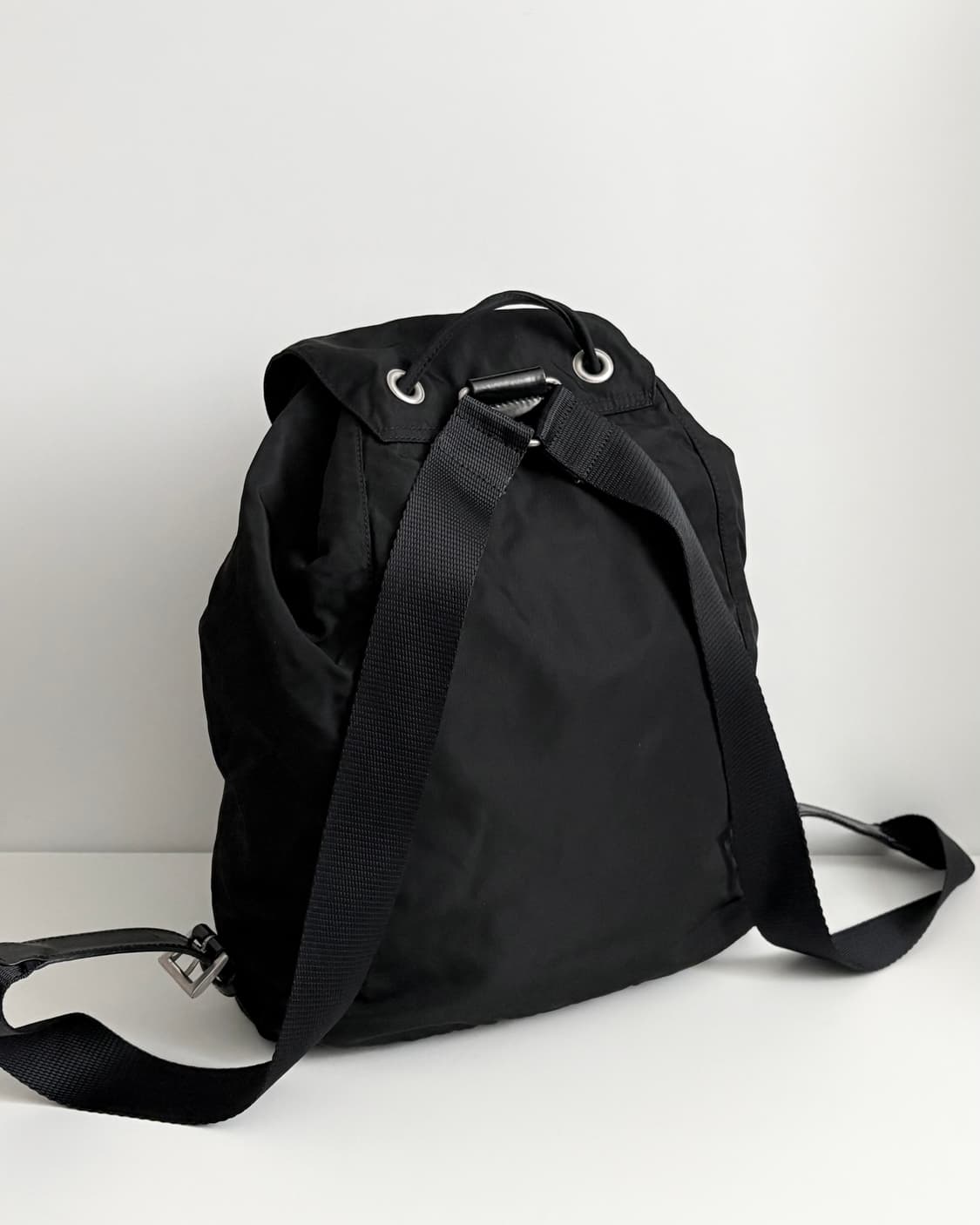 PRADA 프라다 삼각 플레이트 백팩 상품이미지8