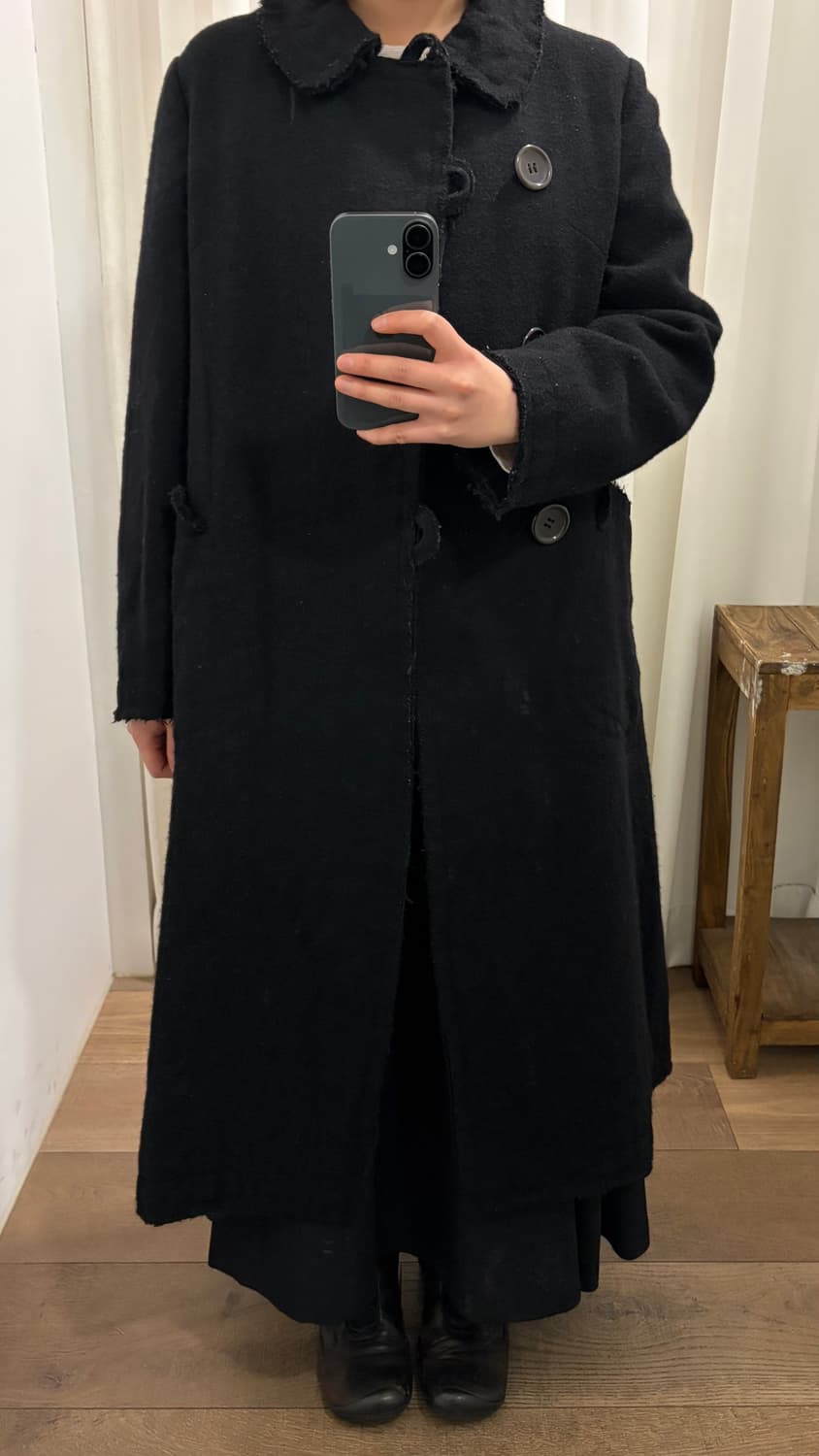 Closing Detail Distressed Wool Coat  상품이미지2