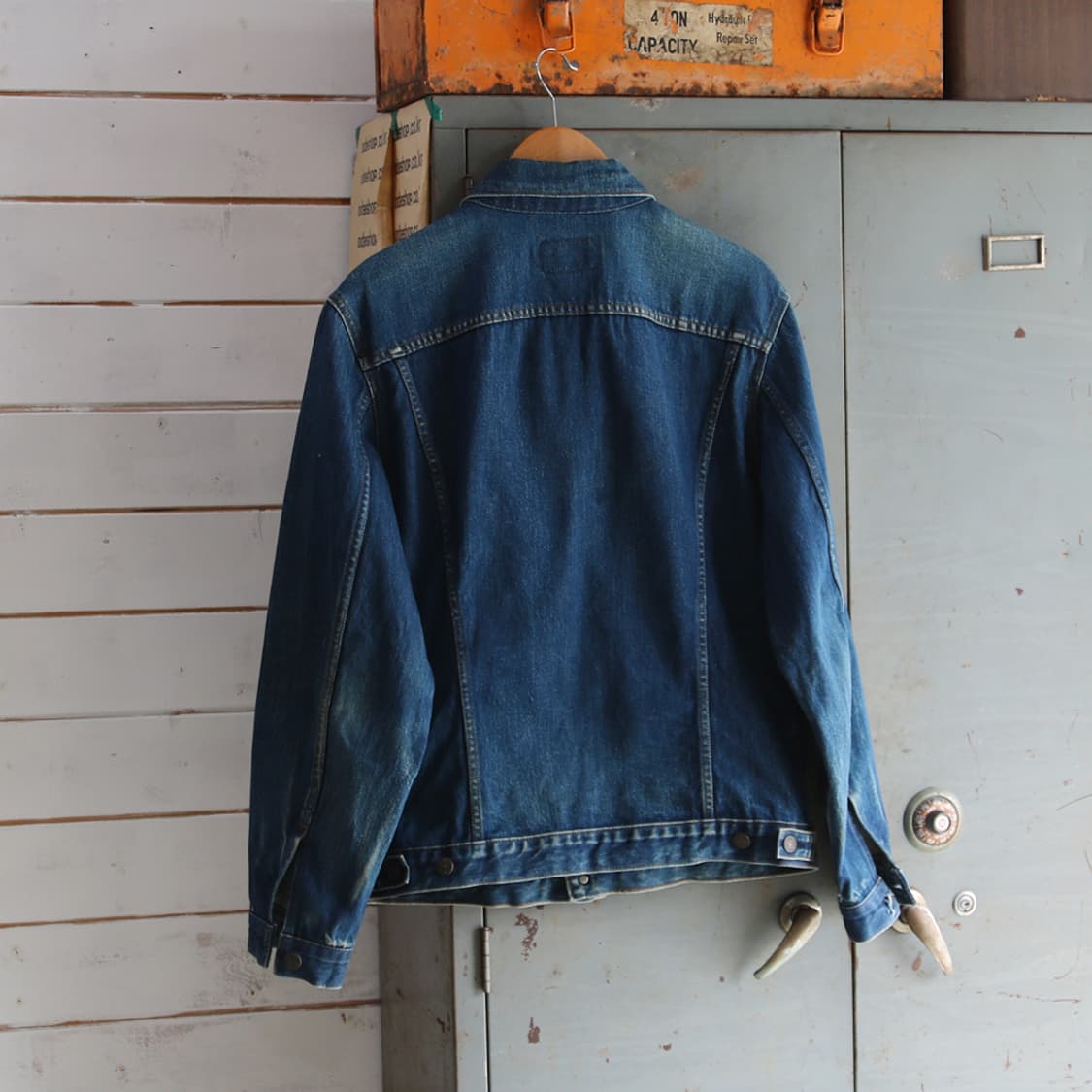 (착용컷) 80's 리바이스 70505-0217 데님 트러커 자켓 42 상품이미지3