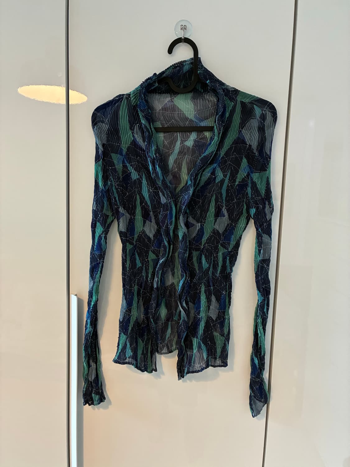 [Issey Miyake] 메인라인 플리츠 가디건 사이즈 3 상품이미지1