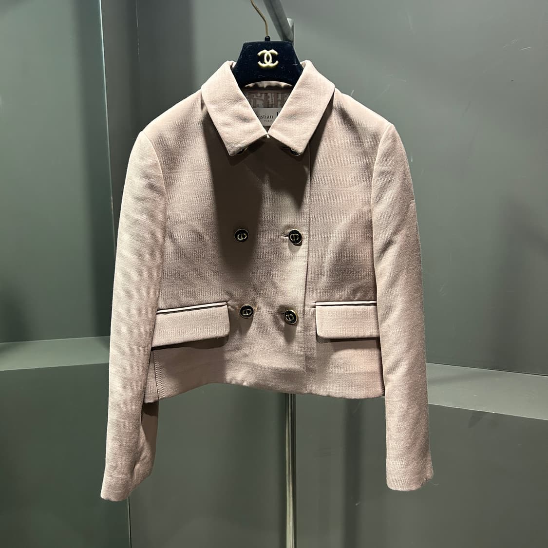 디올 오블리크 더블 버튼 크롭 자켓 상품이미지1