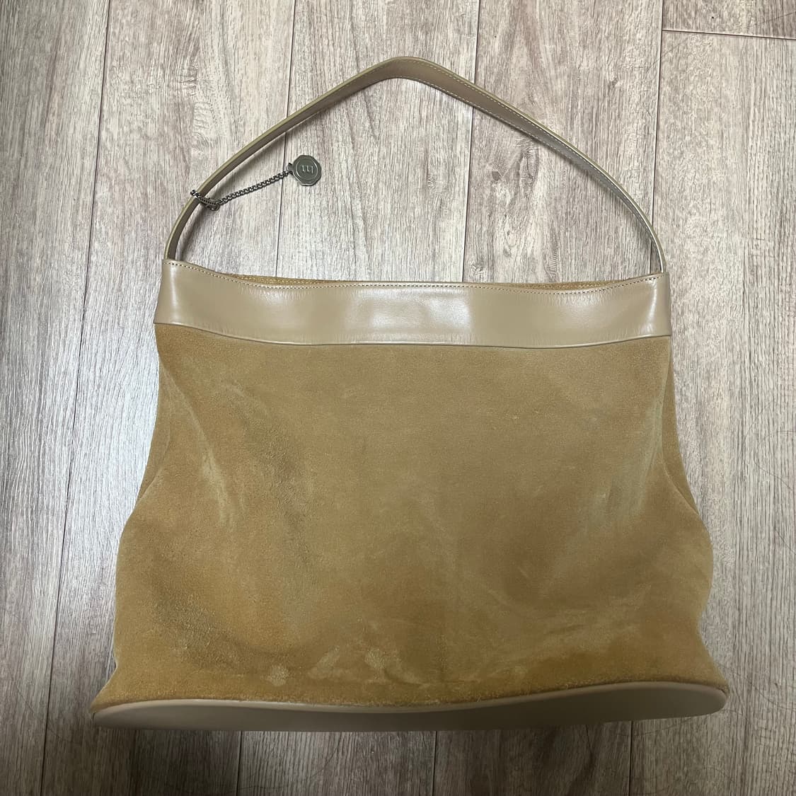 미닛뮤트 토보 라지 샌드 스웨이드 상품이미지1