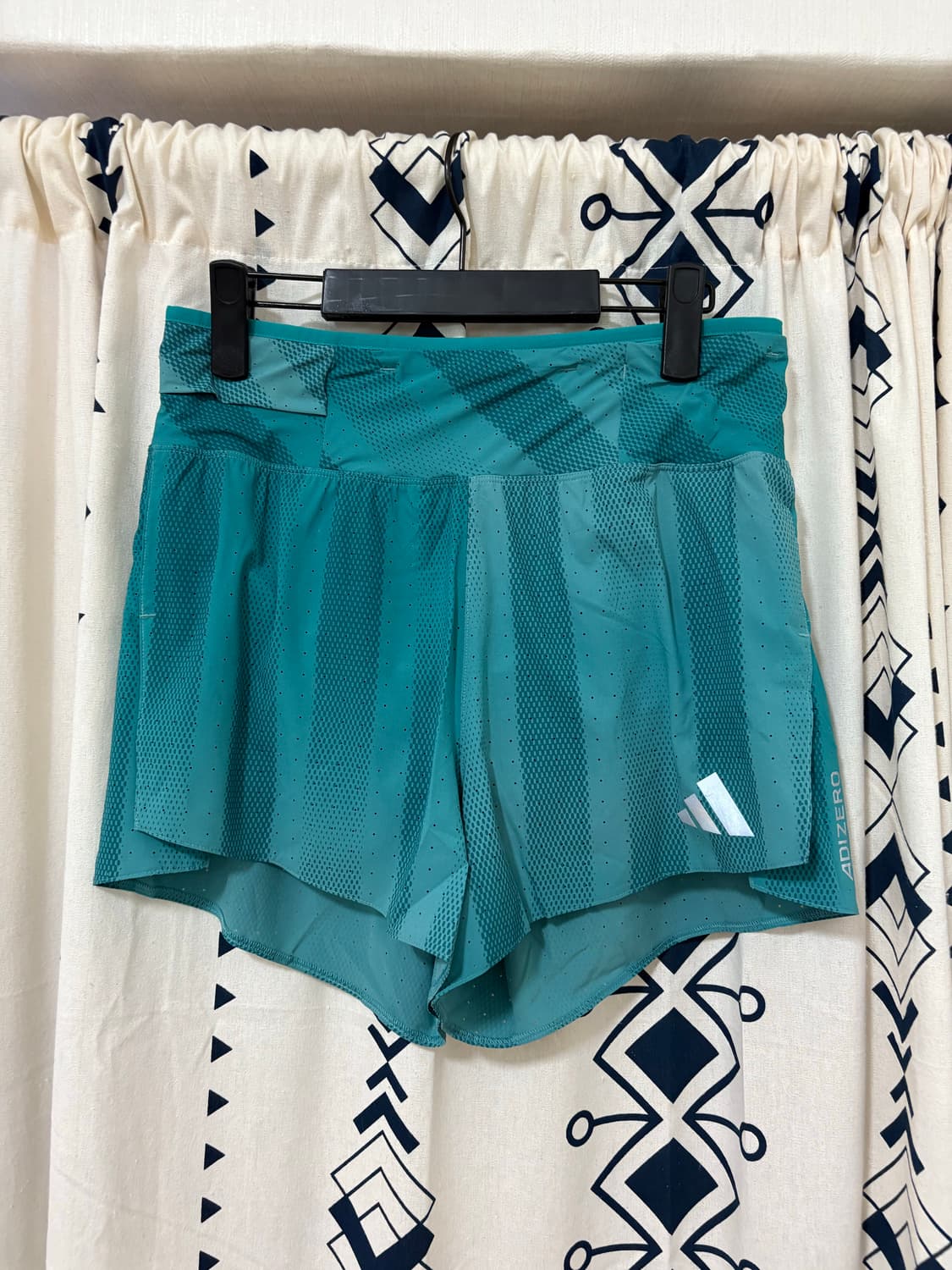 아디다스 / 아디제로 BTN 러닝 젤 쇼츠 상품이미지3