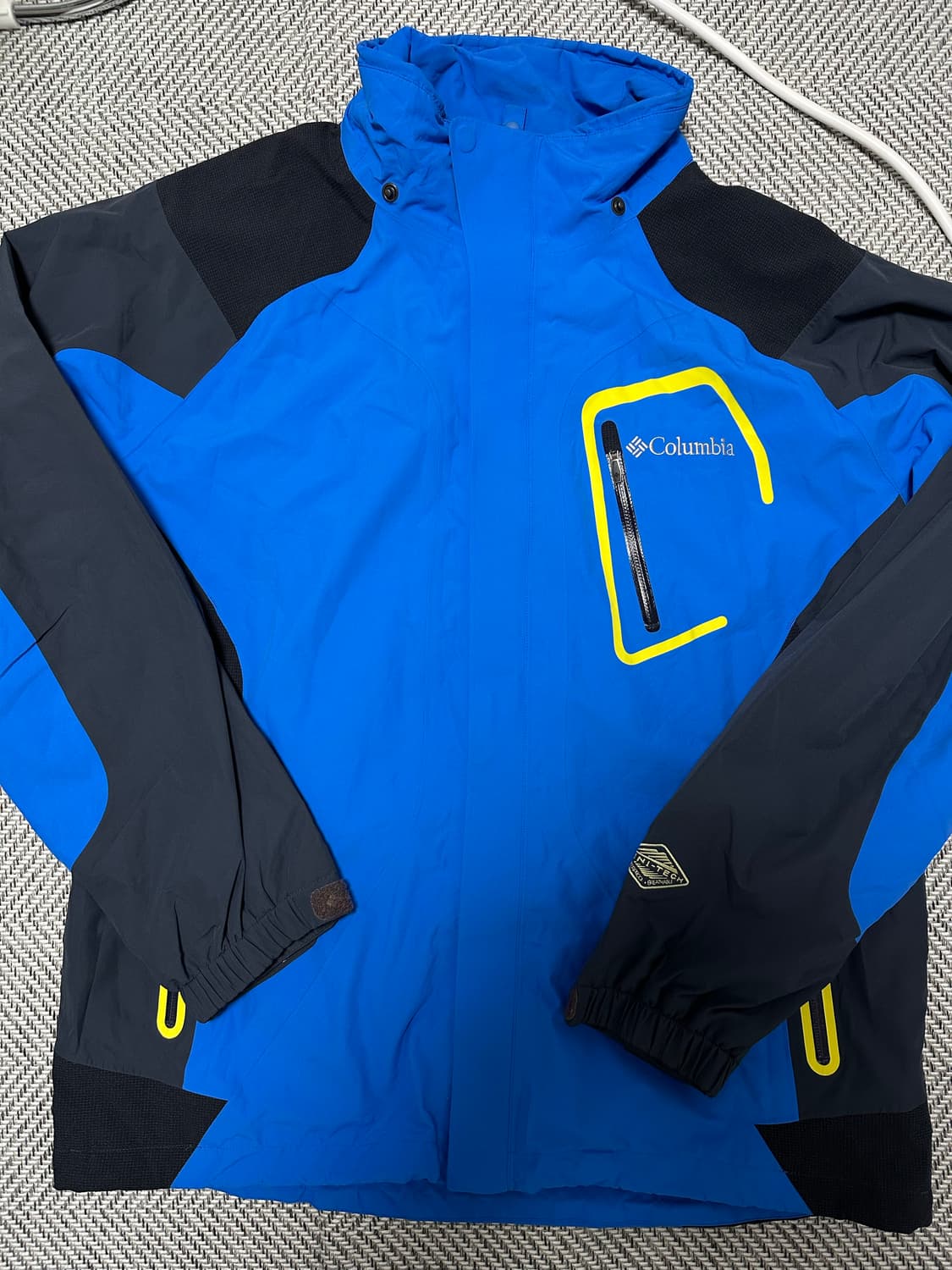 실착2회) 컬럼비아 방수 산악용 바람막이 XL 105~ 상품이미지1