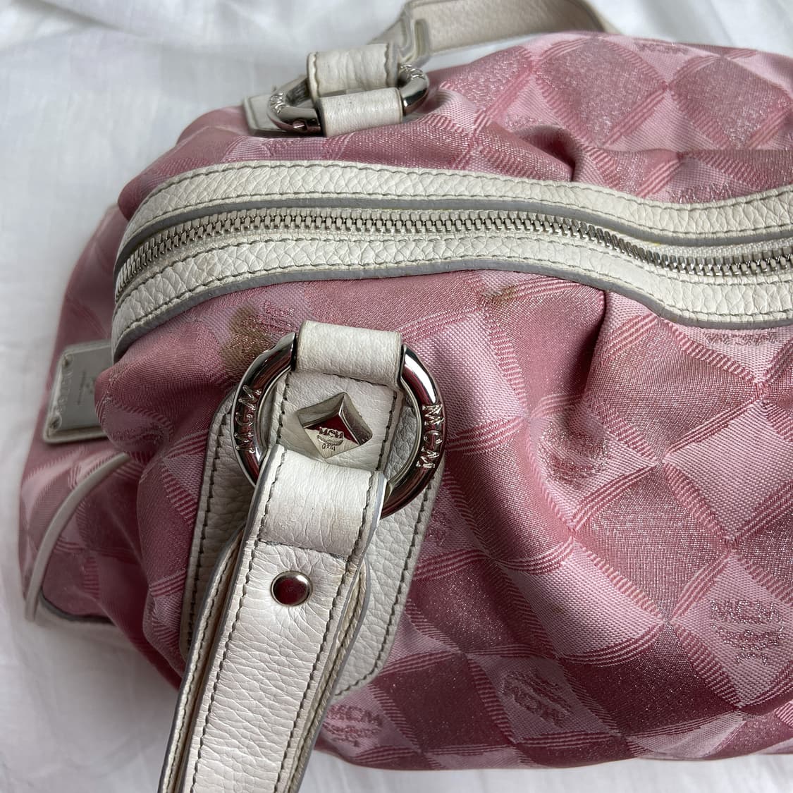 MCM 핑크자카드 화이트 숄더백 상품이미지7