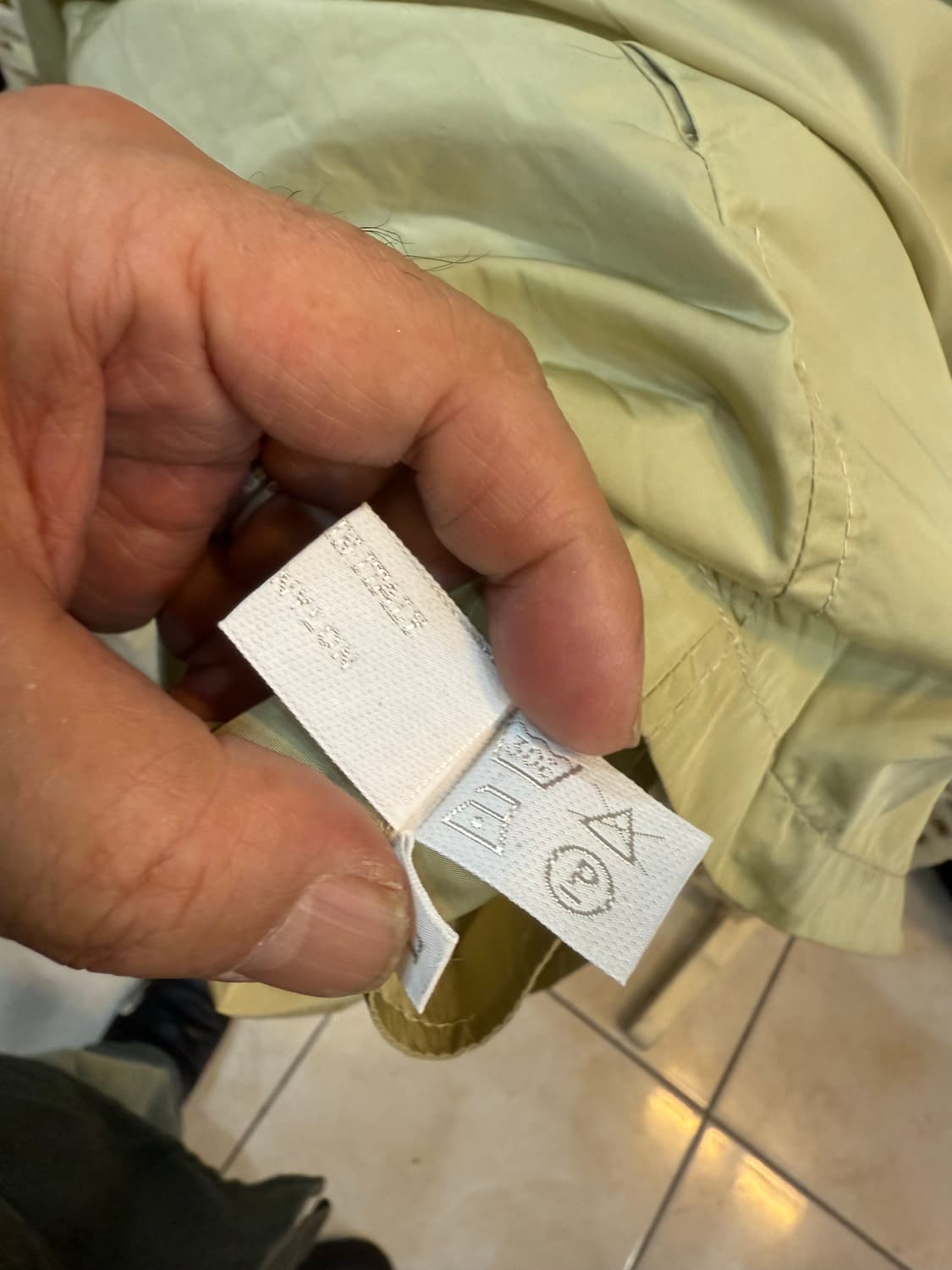 100-105 정품 프라다 빈티지 바람막이 팝니다 상품이미지6