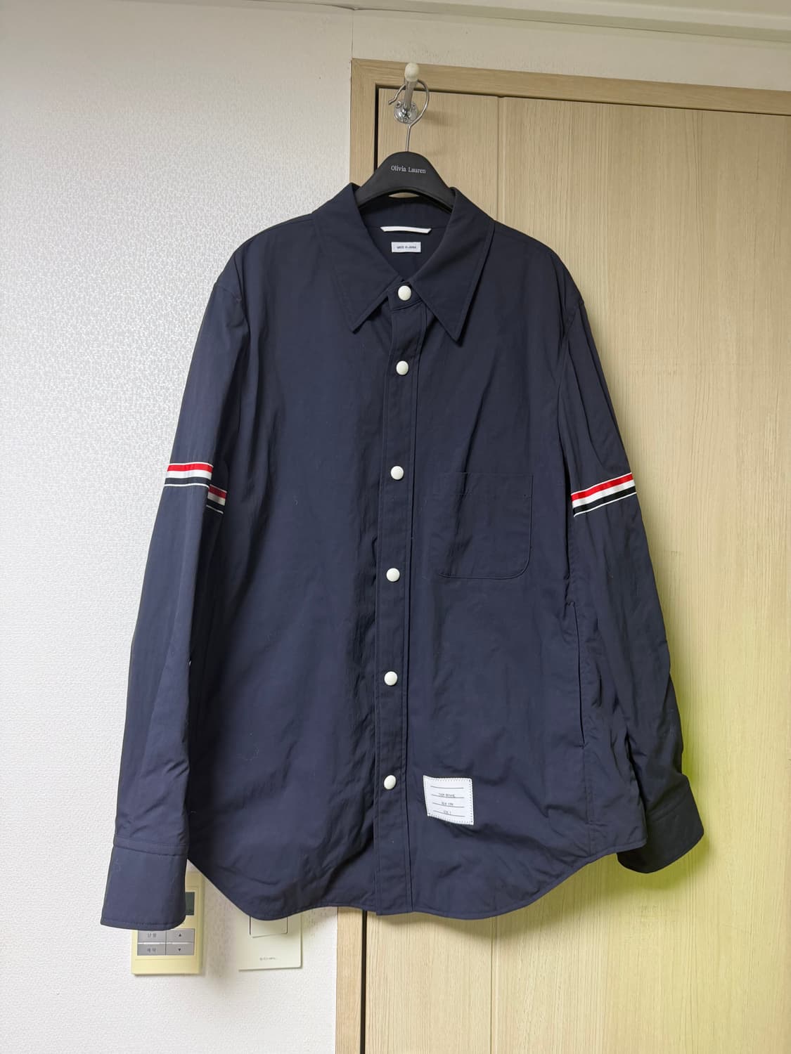 [2] 톰브라운 암밴드 나일론 오버셔츠 상품이미지1