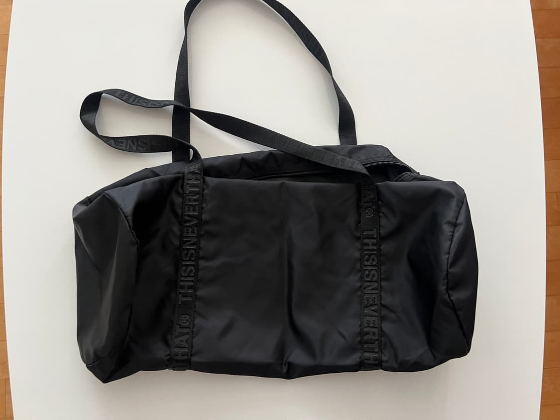 디스이즈네버댓 라이트 더플백 M 판매합니다. 상품이미지2