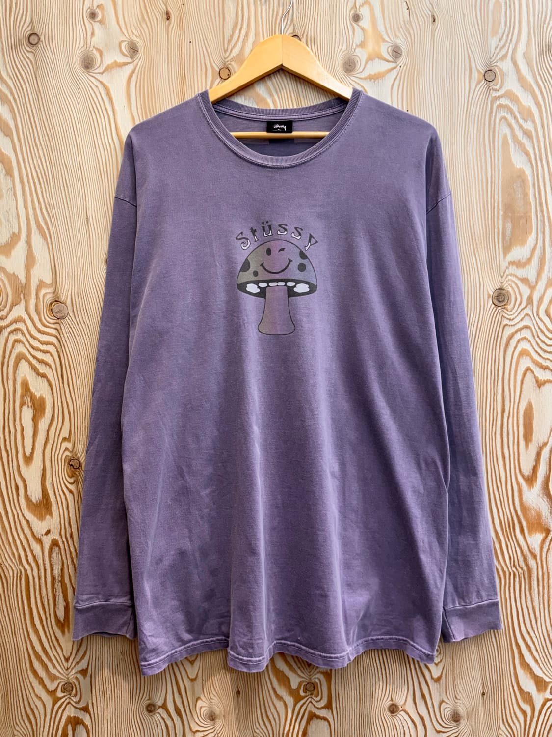 스투시 버섯 그래픽 롱슬리브 상품이미지1