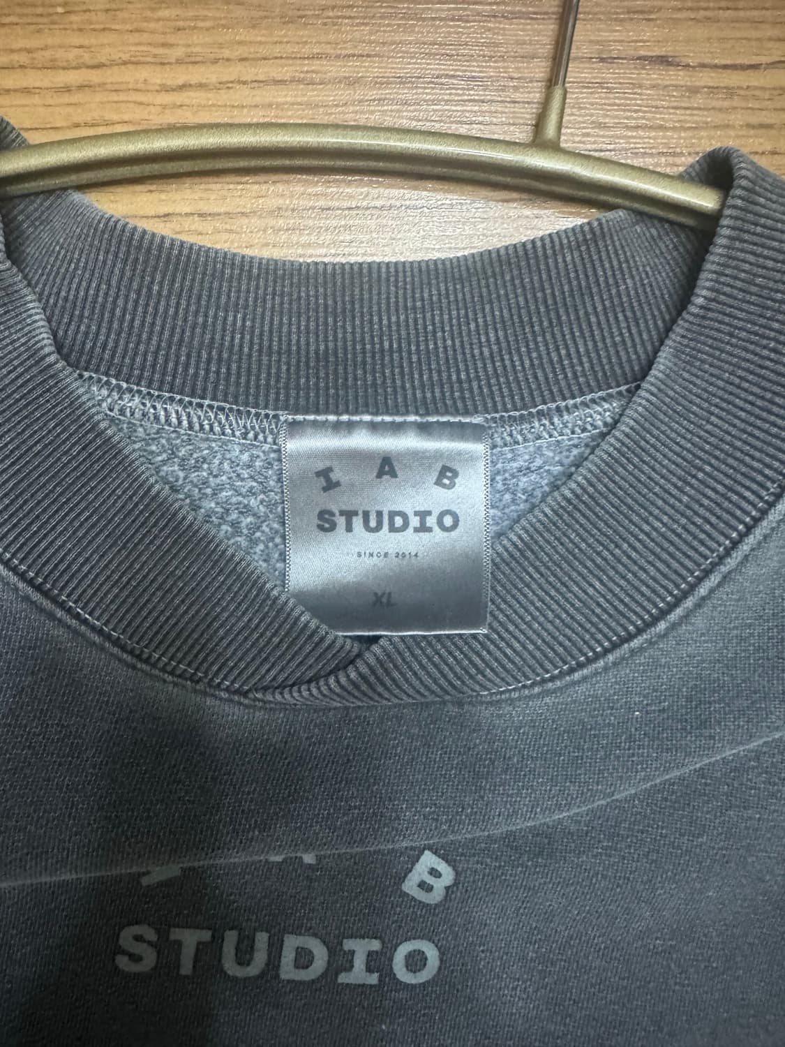 아이앱 피그먼트 맨투맨 상품이미지4