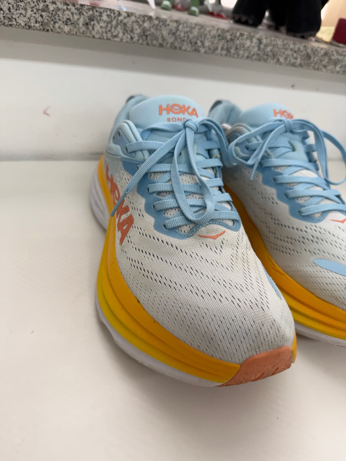 정품) 호카 본디8 운동화 280 상품이미지3