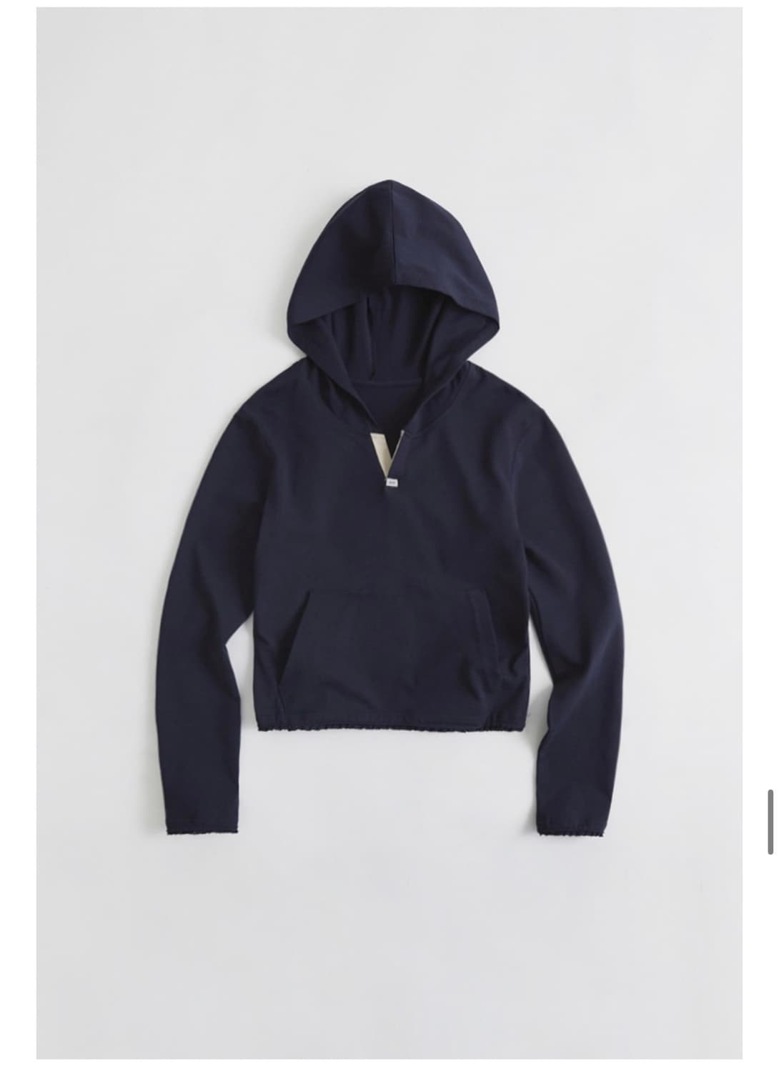 하네 이모셔널 레이스 후드 네이비색 상품이미지1