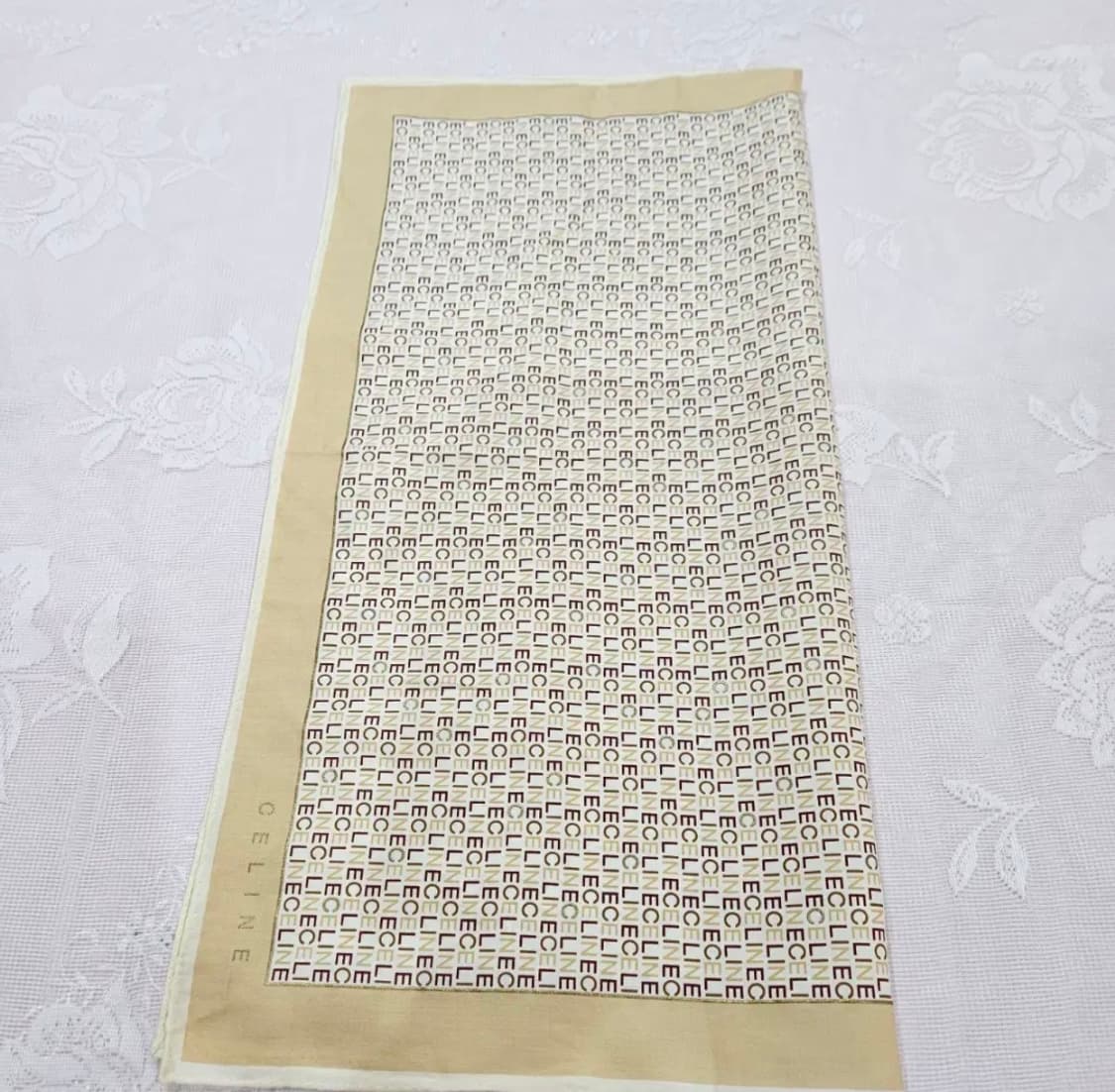 셀린느(CELINE) 올오버 로고손수건 상품이미지3