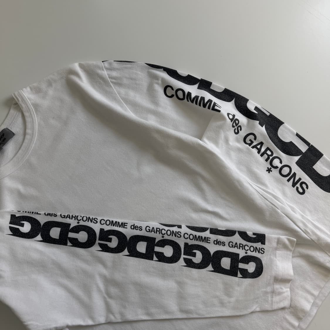 Comme des Garcons 꼼데가르송CDG 화이트 슬리브 상품이미지3