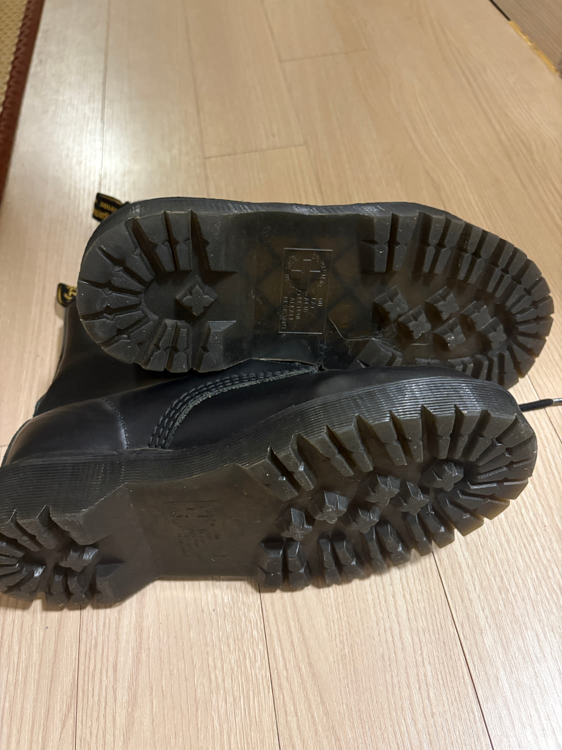 닥터마틴 UK5 240 8홀 상품이미지4