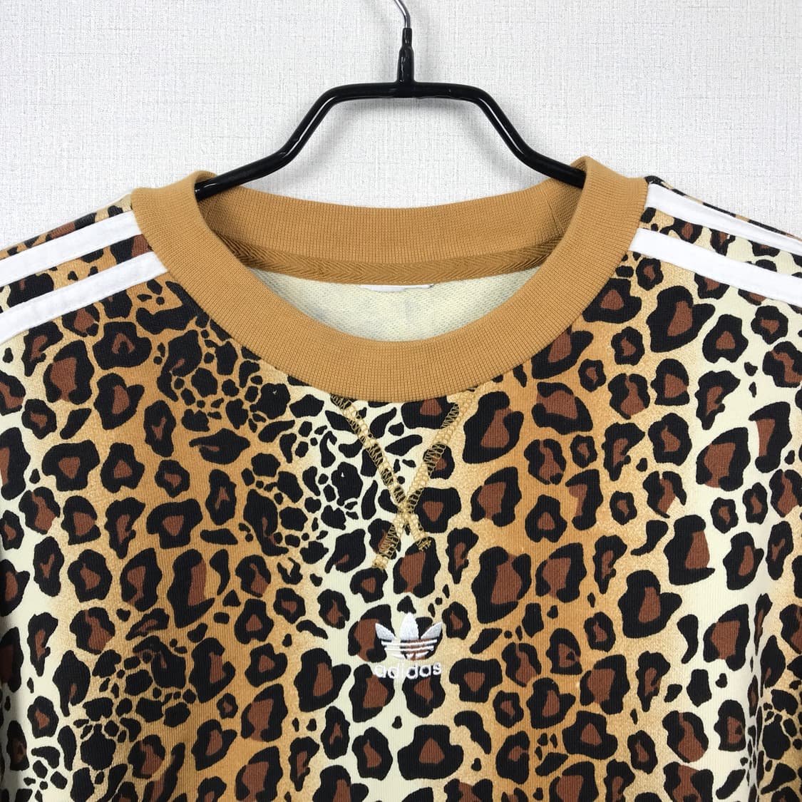 아디다스 오버핏 레오파드 호디 맨투맨 티셔츠 여성S 상품이미지3