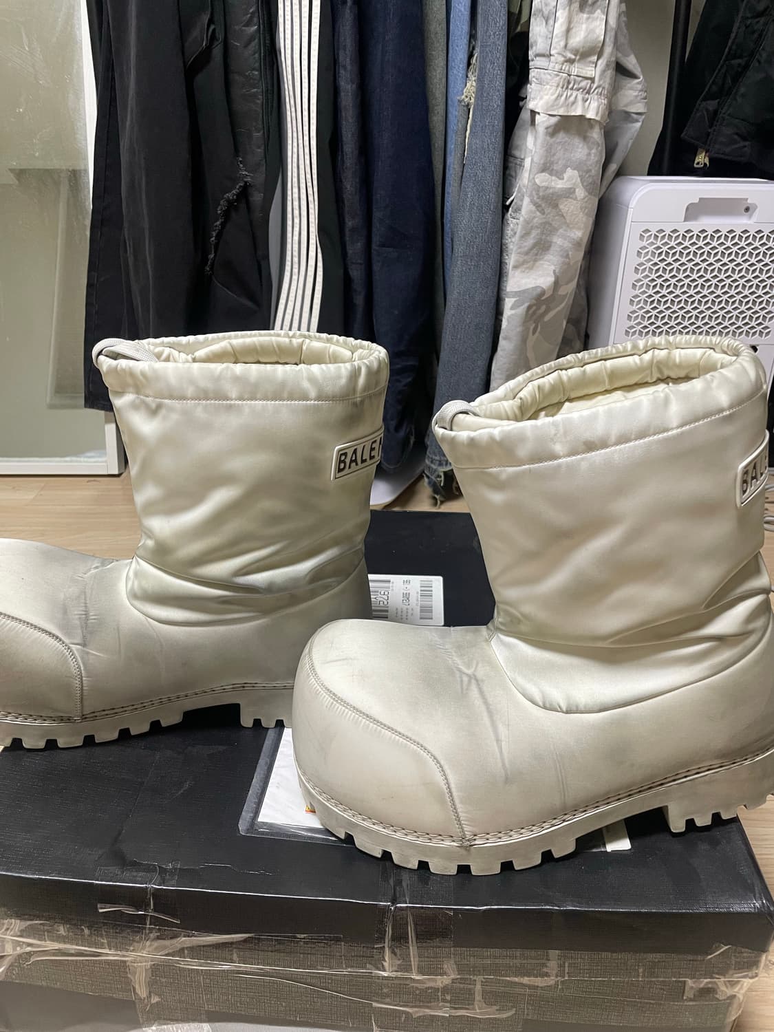 발렌시아가 알래스카 나일론 화이트 41-42 상품이미지5