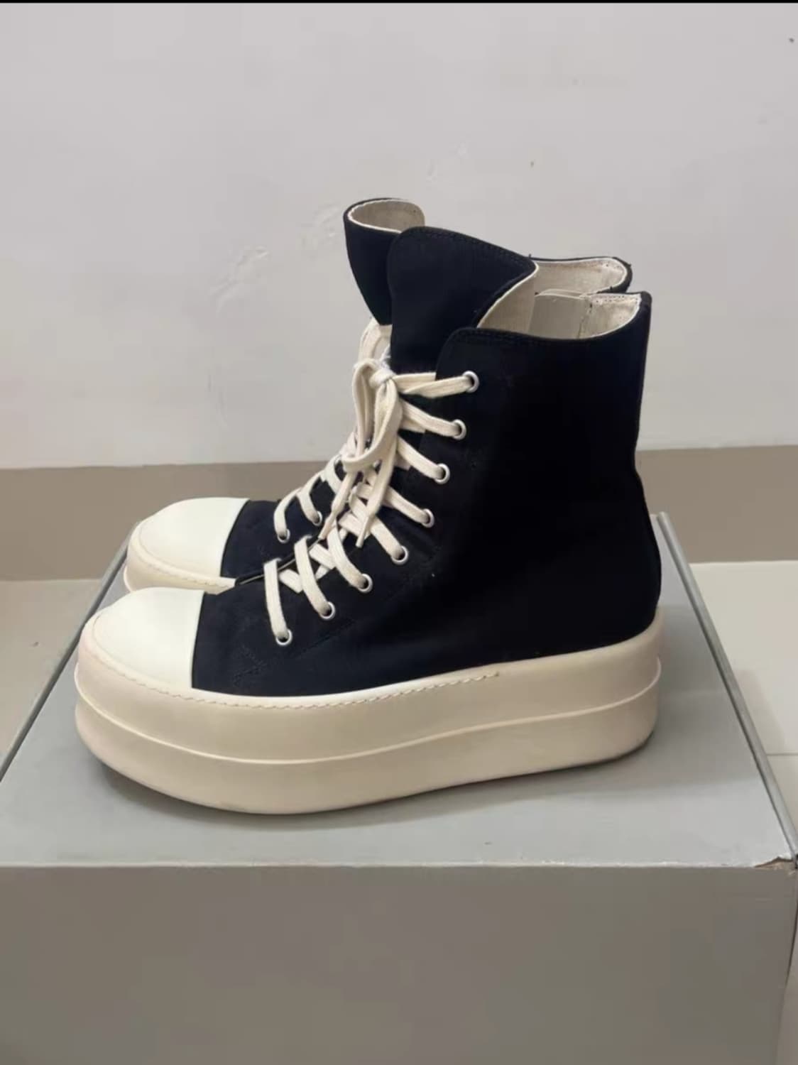 릭오웬스 다크쉐도우 메가범퍼 스니커즈 44 상품이미지3