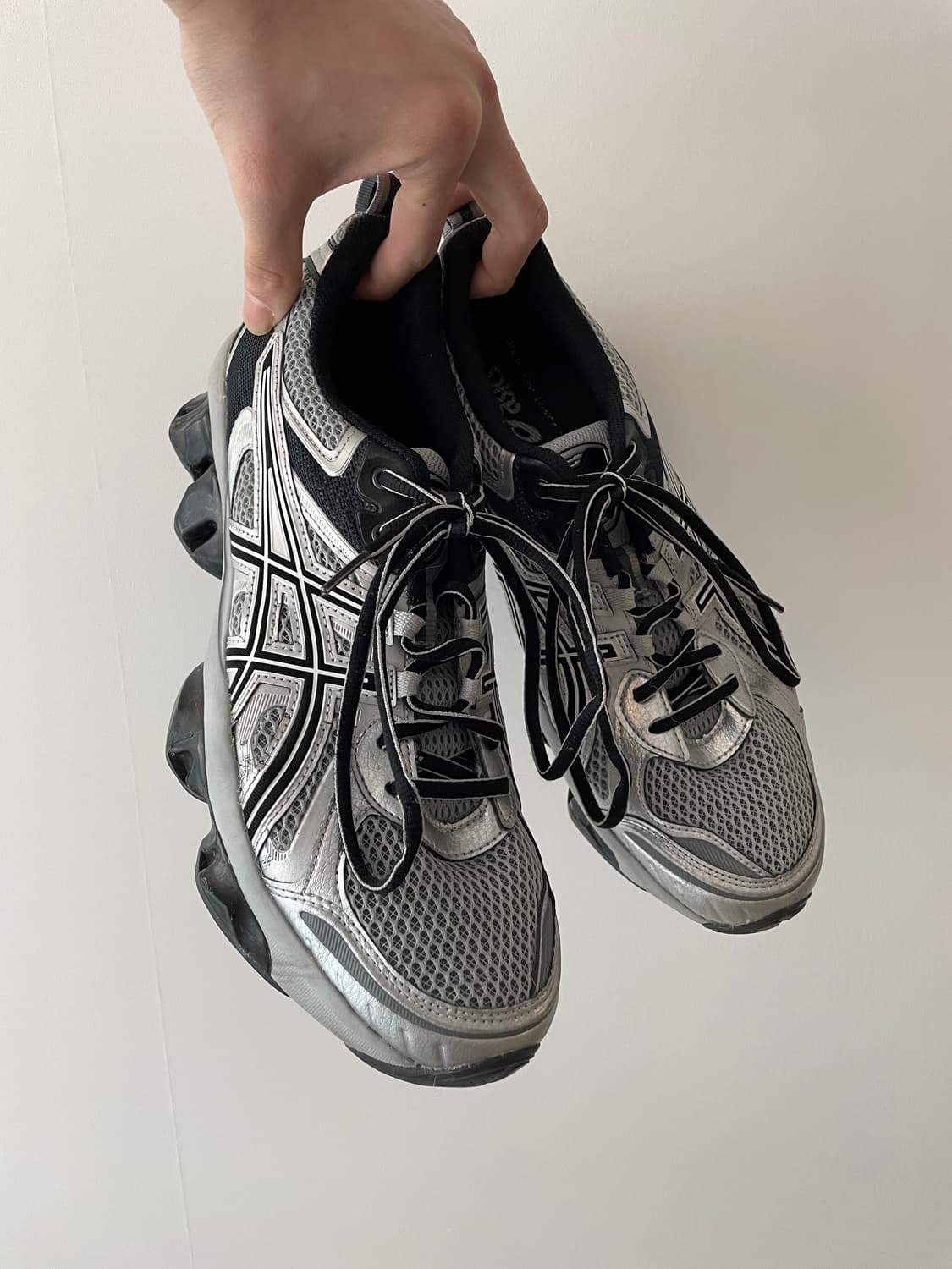 아식스 젤퀀텀 키네틱 실버 285mm 상품이미지1