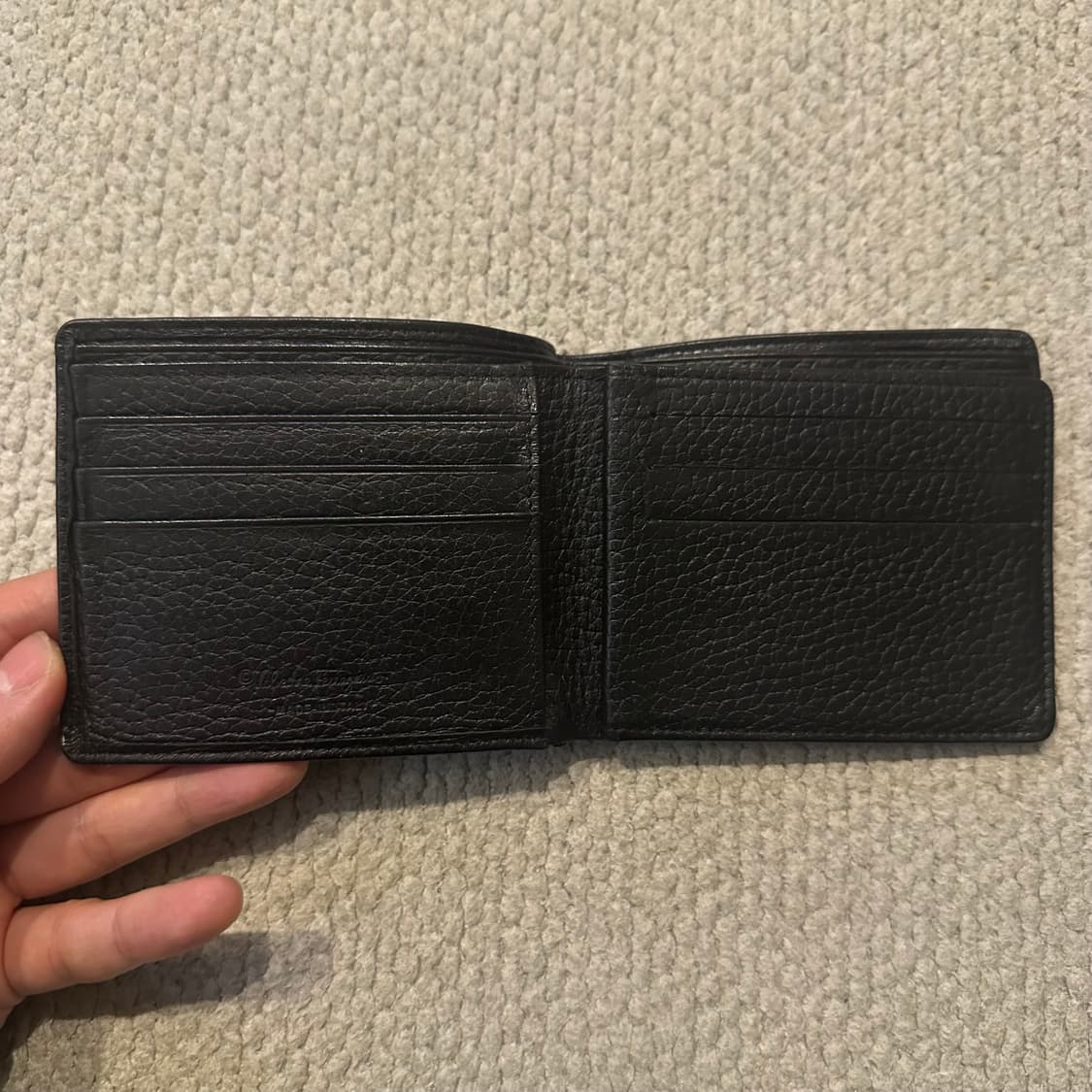 페라가모 간치니 로고 반지갑 상품이미지3